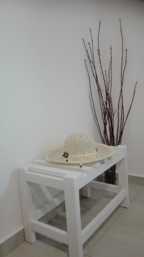 New Sea Escape Boutique Apt-Agii Aposto Li Beach Chania  Exterior photo