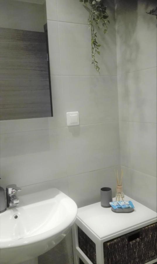 New Sea Escape Boutique Apt-Agii Aposto Li Beach Chania  Exterior photo